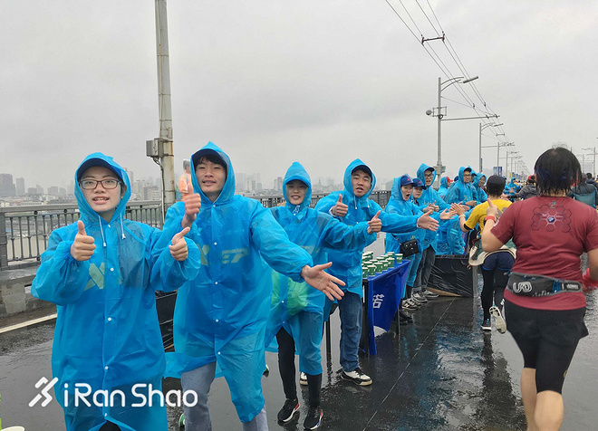 热点 | 大武汉马 马拉松二年级生的完美表现