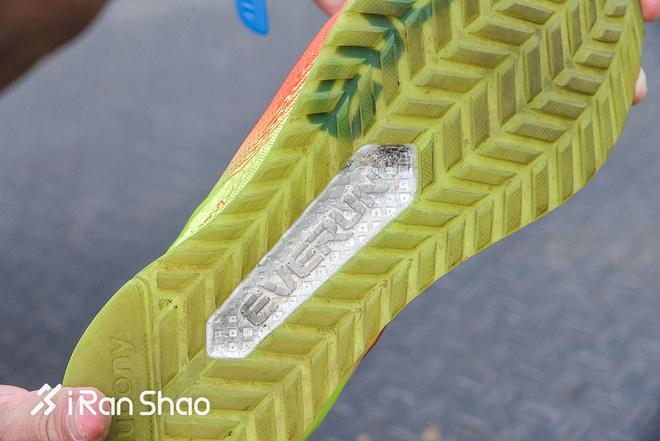 跑鞋 | 脚感优秀值得入手 Saucony Freedom ISO深度评测