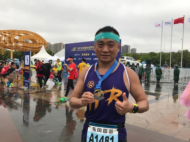 大江大湖大武汉，大风大雨大突破