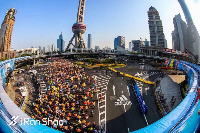 热点 |  超级马拉松周末大撞车 上海半马的三年级答卷