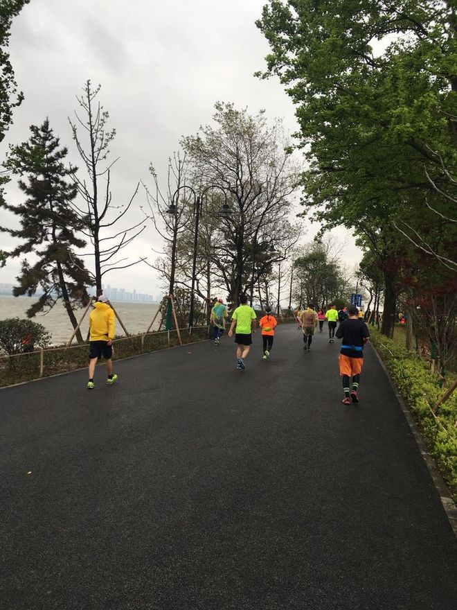 每个在外漂泊的人，都有一个渴望回去的故乡——纪念我的首次“汉马”