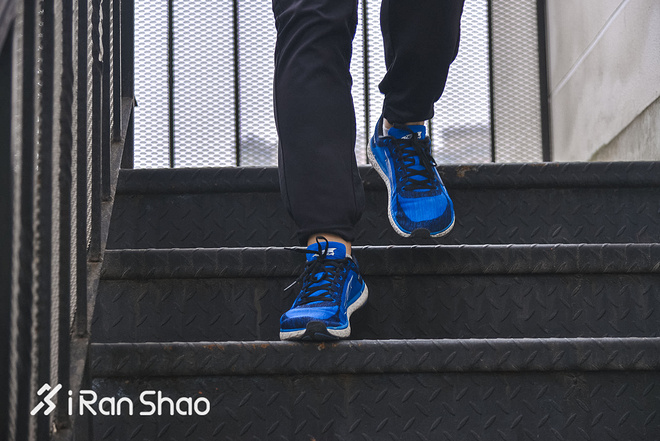 跑鞋 | 吹弹不可破 Altra Escalante深度评测