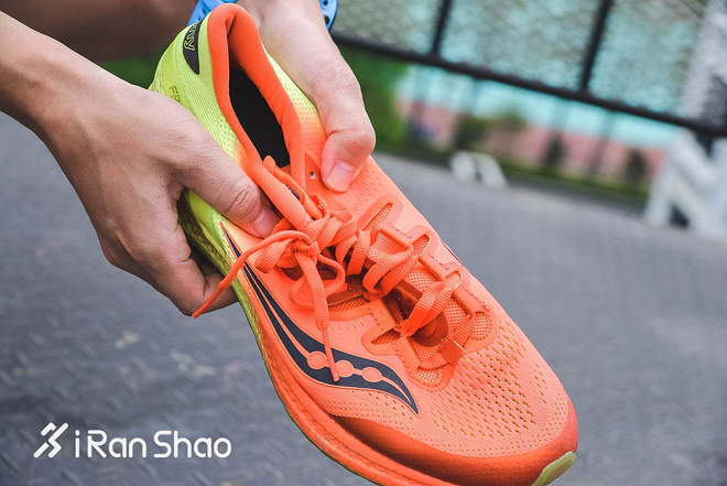 跑鞋 | 脚感优秀值得入手 Saucony Freedom ISO深度评测