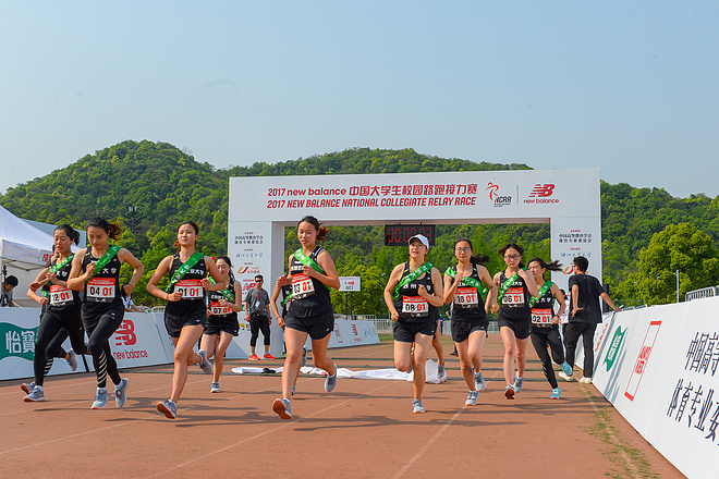 #致未来的我# 2017 New Balance中国大学生校园路跑接力赛华东赛区西子湖畔开跑