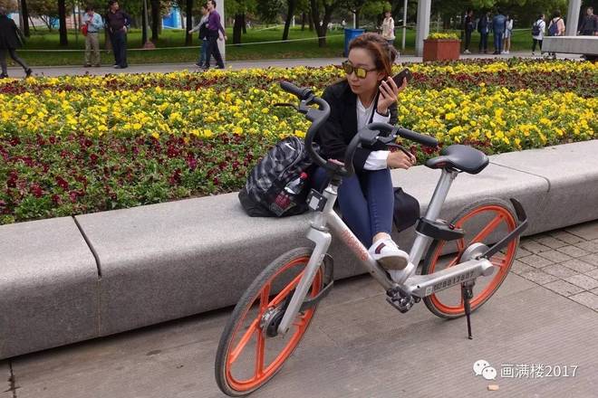 就算大雨让这座城市颠倒 我依然奔跑