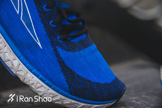 跑鞋 | 吹弹不可破 Altra Escalante深度评测