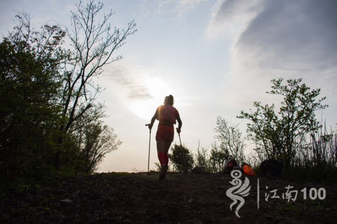 江南100赛报 | 高温虐站，勇者胜