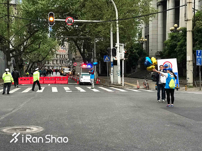 热点 | 大武汉马 马拉松二年级生的完美表现