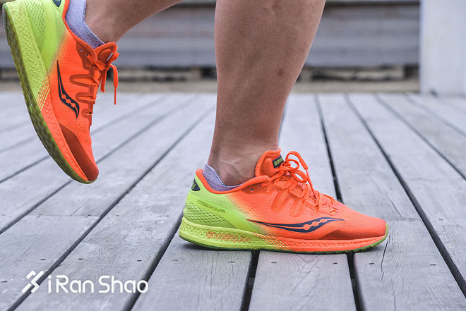 跑鞋 | 脚感优秀值得入手 Saucony Freedom ISO深度评测