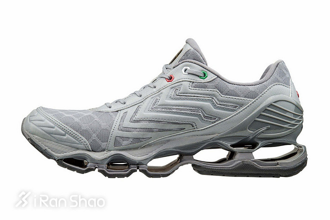 一周新鲜装备资讯 | 从水里捞出的中底 脚感更出色？