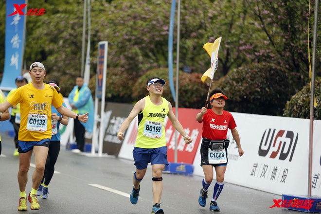 选自特步 特跑族