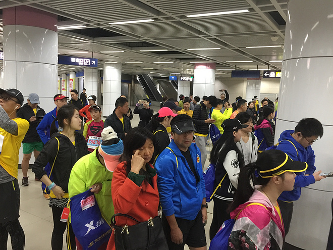 风雨兼程，风雨无阻——2017武汉马拉松参赛记