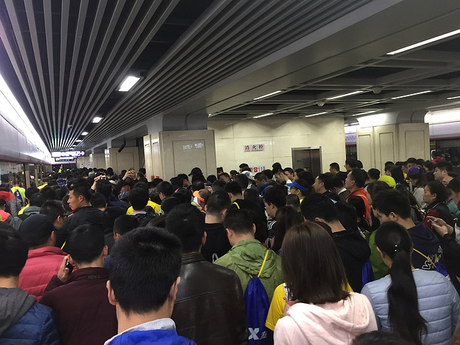 风雨兼程，风雨无阻——2017武汉马拉松参赛记