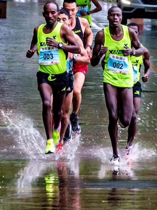 【我的“汉马”，我的城】