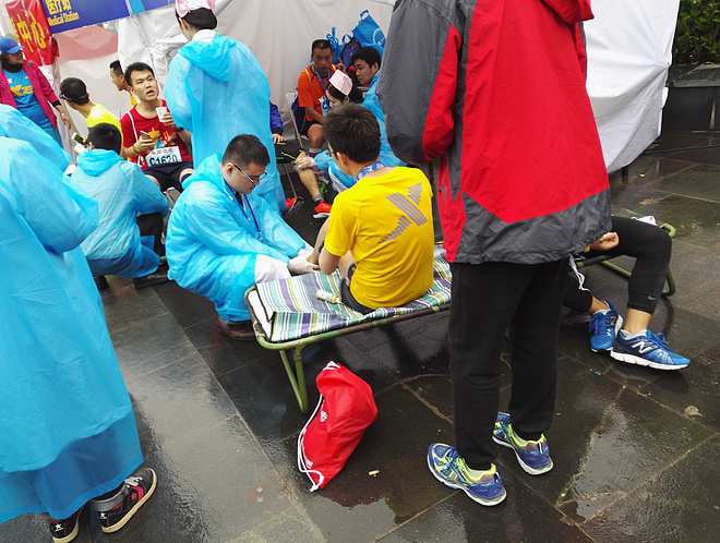 就算大雨倾城，亦赴汉马之约