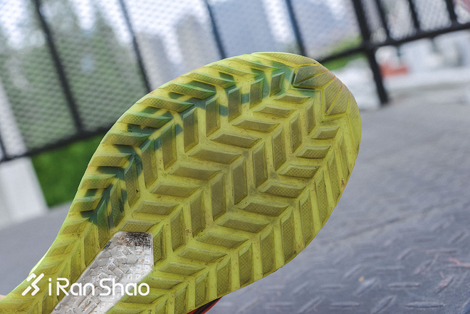 跑鞋 | 脚感优秀值得入手 Saucony Freedom ISO深度评测