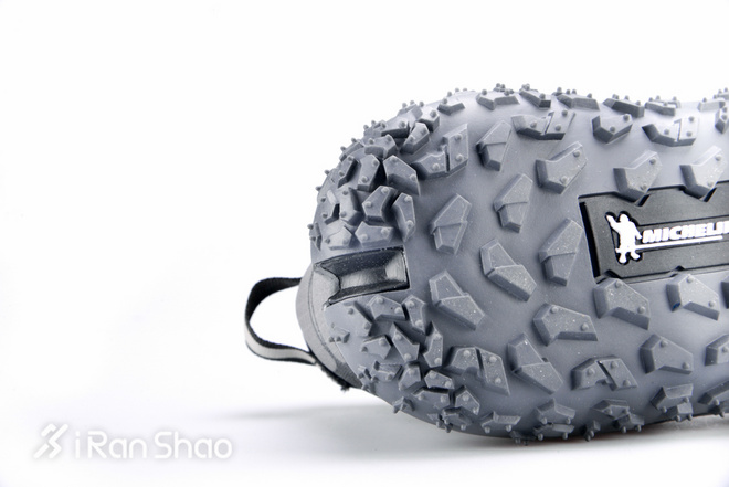 开箱 | Under Armour Fat Tire 2 把越野轮胎穿在脚上