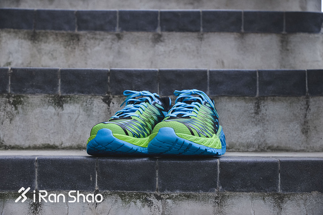 开箱 | HOKA ONE ONE Clayton 2 惊人厚底能带来多少惊喜？