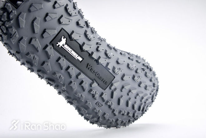 开箱 | Under Armour Fat Tire 2 把越野轮胎穿在脚上