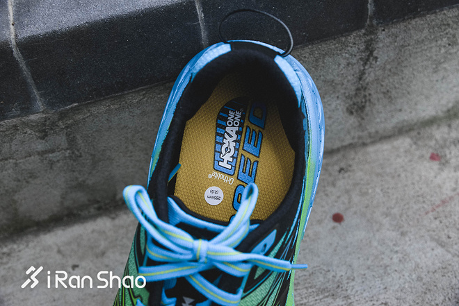 开箱 | HOKA ONE ONE Clayton 2 惊人厚底能带来多少惊喜？