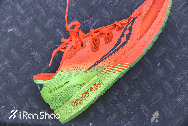 跑鞋 | 脚感优秀值得入手 Saucony Freedom ISO深度评测