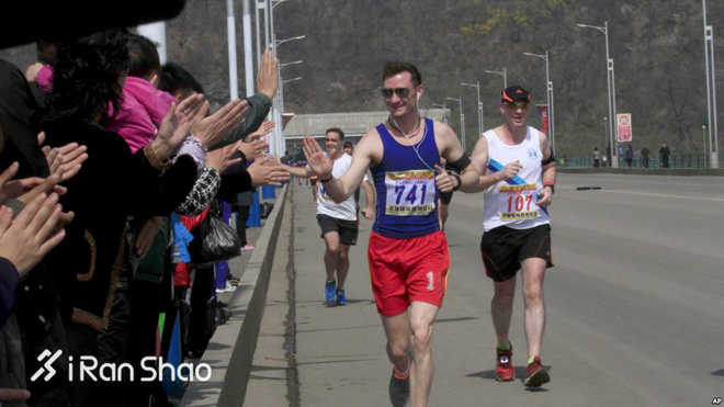 热点 | 左脚巴黎右脚平壤 浪漫花城VS隐士之都