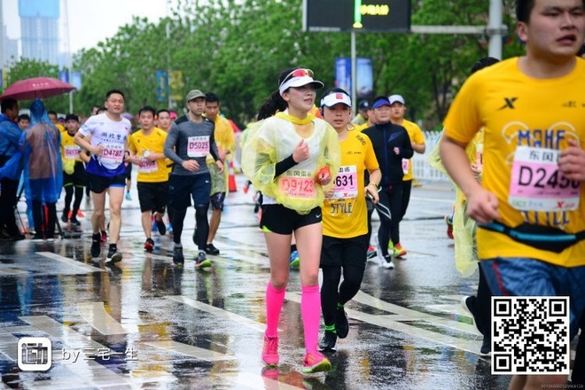 风雨中的独家记忆－－－一个跑渣的汉马手记