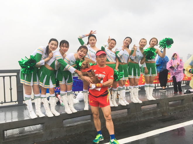 再跑汉马的狗子———记四毛的第22场马拉松