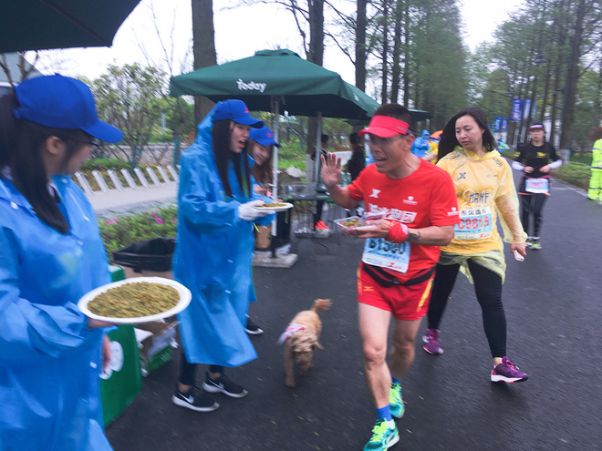 再跑汉马的狗子———记四毛的第22场马拉松