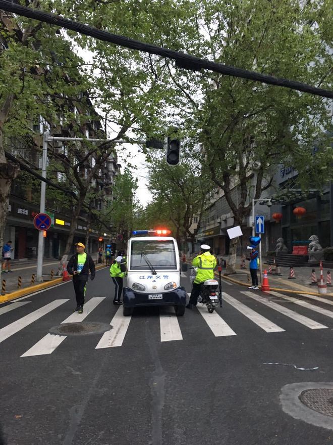 汉马纪实 ▏没什么精神不精神，我其实就爱跑个步