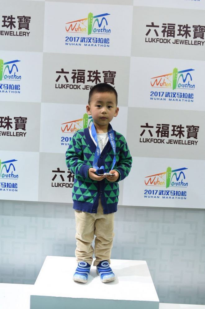 风雨兼程，风雨无阻——2017武汉马拉松参赛记