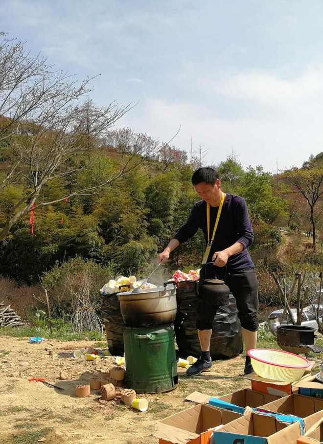 四明山，樱花海棠开，观赤霞远燃沧海