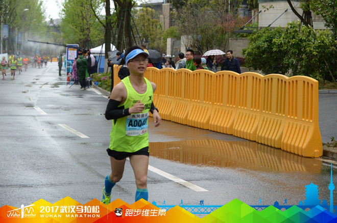 跑过风雨跑过你，跑出更好的自己-武汉马拉松