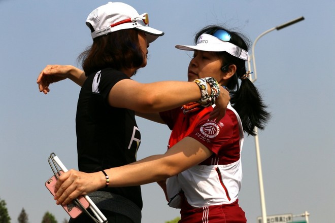 厉害了，这群人跑了1200公里，就为给她过个生日