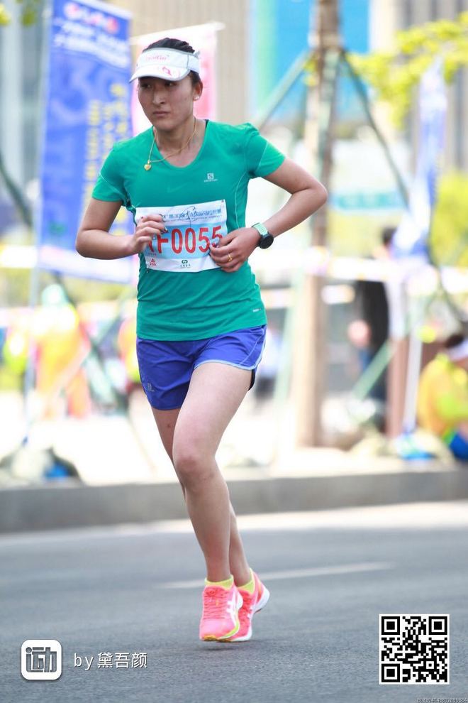 谁也别客气——我们是冠军！