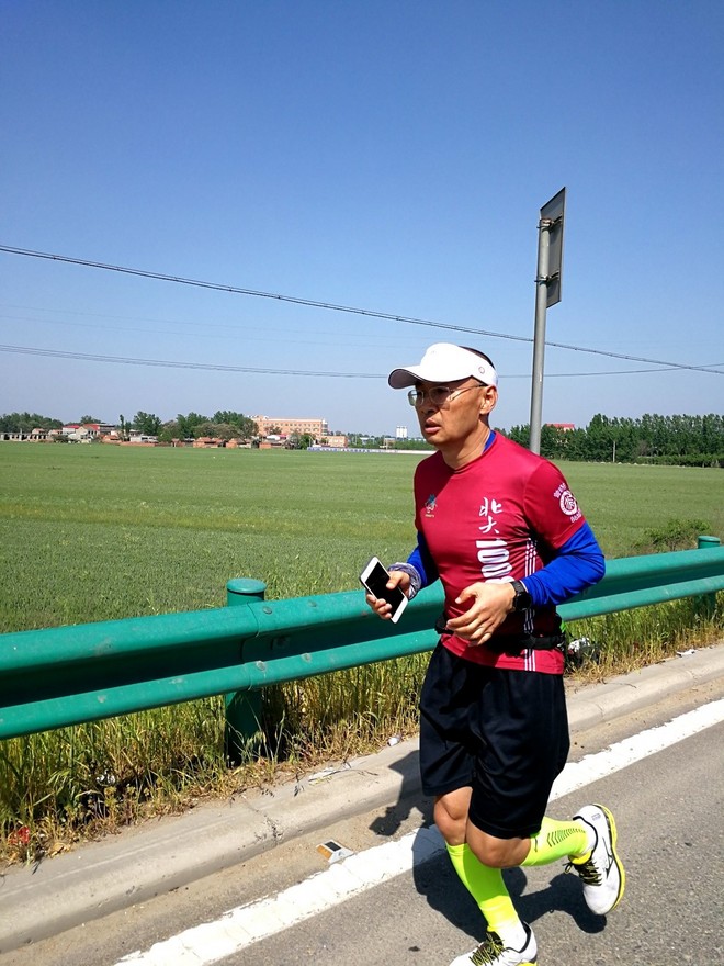 厉害了，这群人跑了1200公里，就为给她过个生日