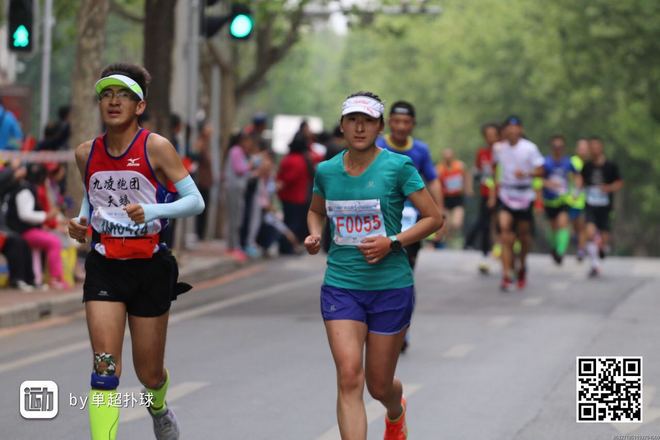 谁也别客气——我们是冠军！