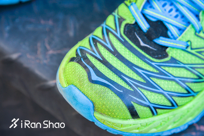 跑鞋 | 28mm高的底也有速度梦 HOKA ONE ONE Clayton 2深度评测