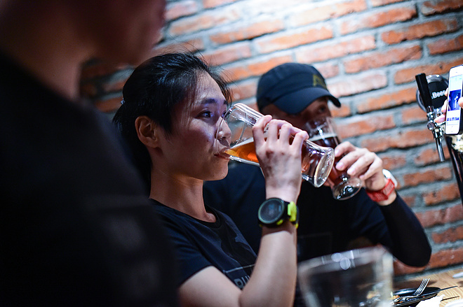 首届魔都啤酒跑趴：黑练不仅是玩命自虐，还有轻松愉悦