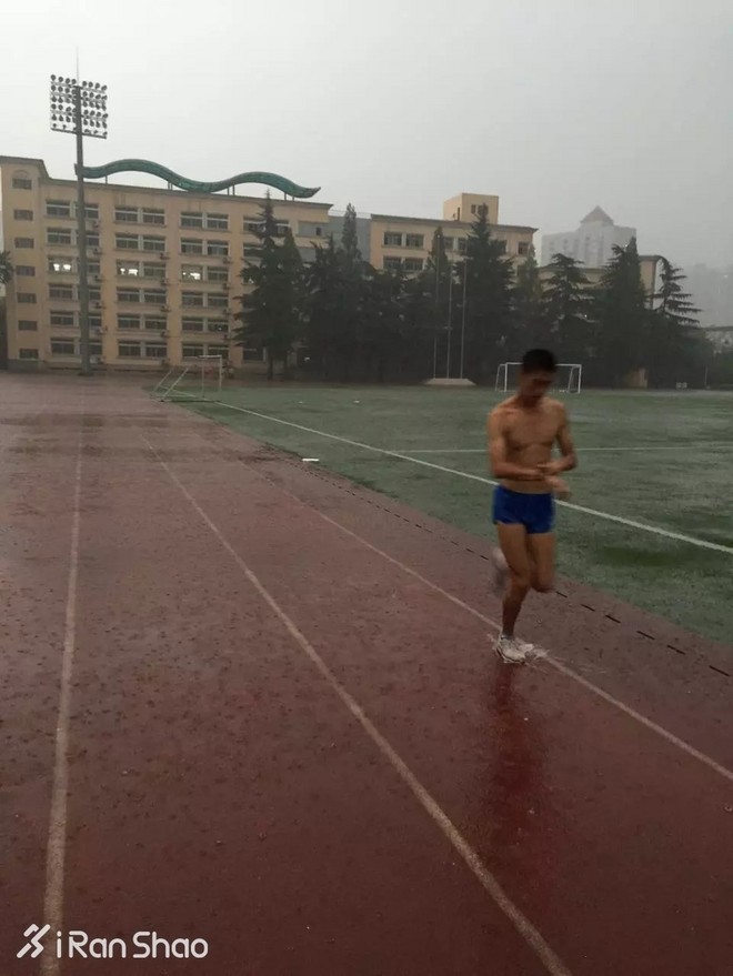 人物 | 牟振华：从外卖小哥到全运会马拉松亚军