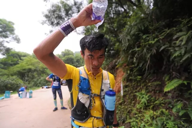 回顾 | 既然龙洞没有泥巴玩，那就专注地跑越野吧