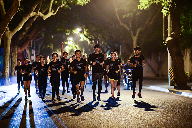 首届魔都啤酒跑趴：黑练不仅是玩命自虐，还有轻松愉悦