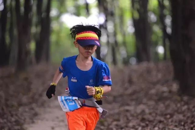 回顾 | 既然龙洞没有泥巴玩，那就专注地跑越野吧