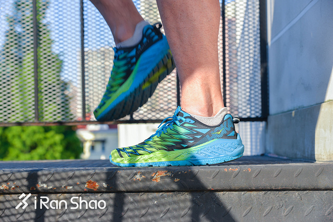 跑鞋 | 28mm高的底也有速度梦 HOKA ONE ONE Clayton 2深度评测