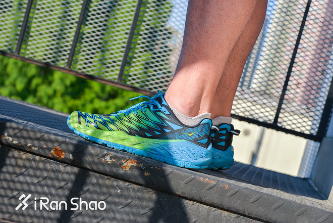 跑鞋 | 28mm高的底也有速度梦 HOKA ONE ONE Clayton 2深度评测