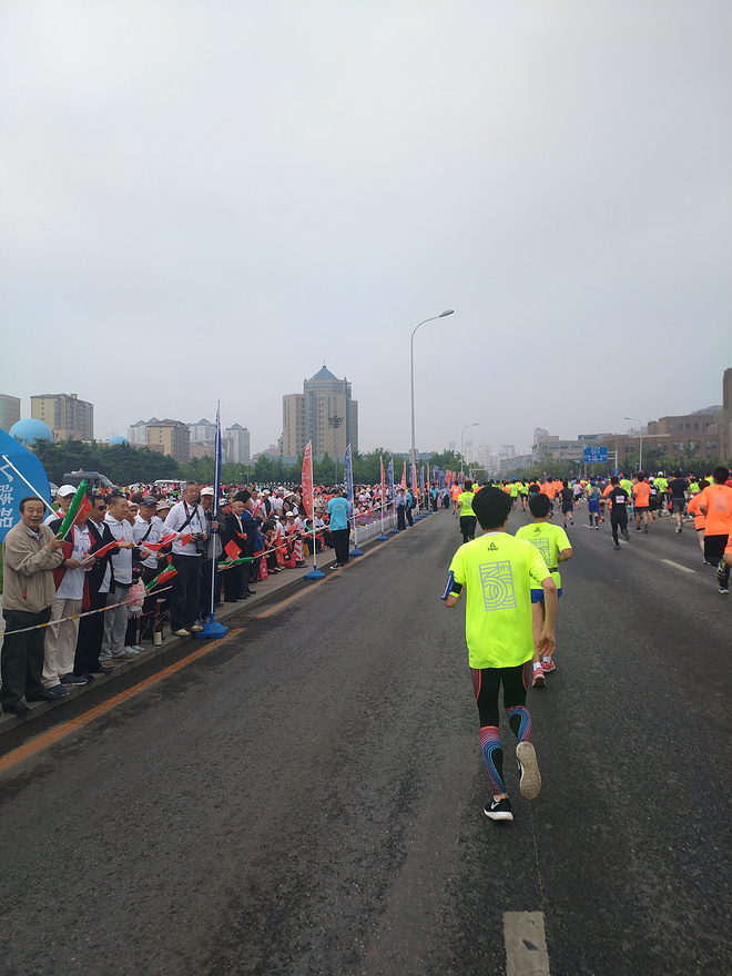 对她和大连马拉松说“永远”