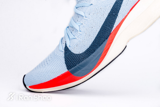 跑鞋 | Nike Zoom Vaporfly Elite 我们评测了一双可能买不到的跑鞋