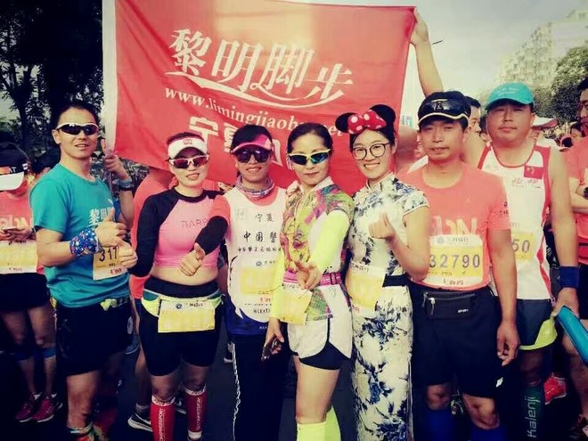 兰马，你有我跑的慢吗？