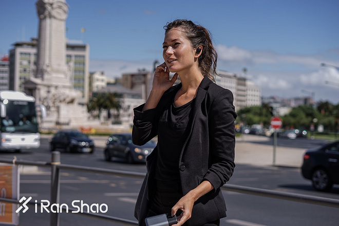 戴在耳上的电脑-The Dash Pro新一代无线智能耳机