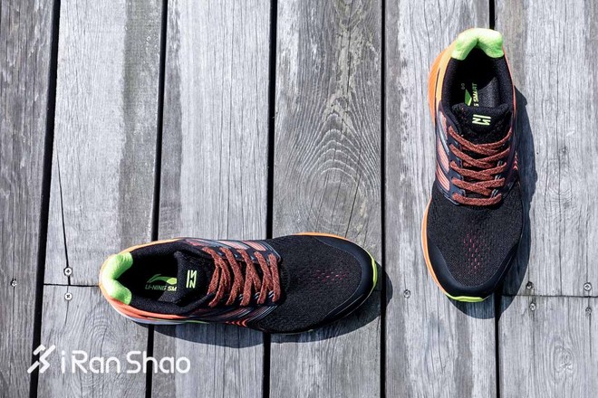 跑鞋 | 腾云驾速 李宁云四代·叠影